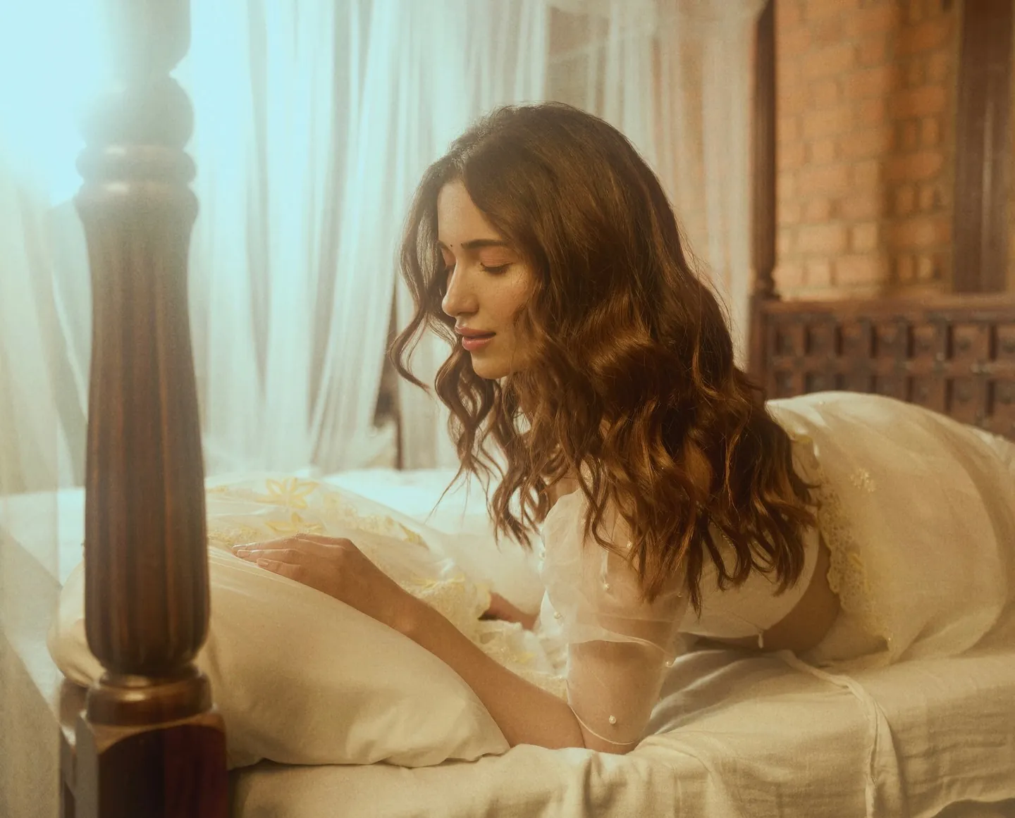 Ruhani Sharma - ruhani-sharma-25.webp